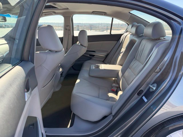 Used 2010 Honda Accord EX-L image 11