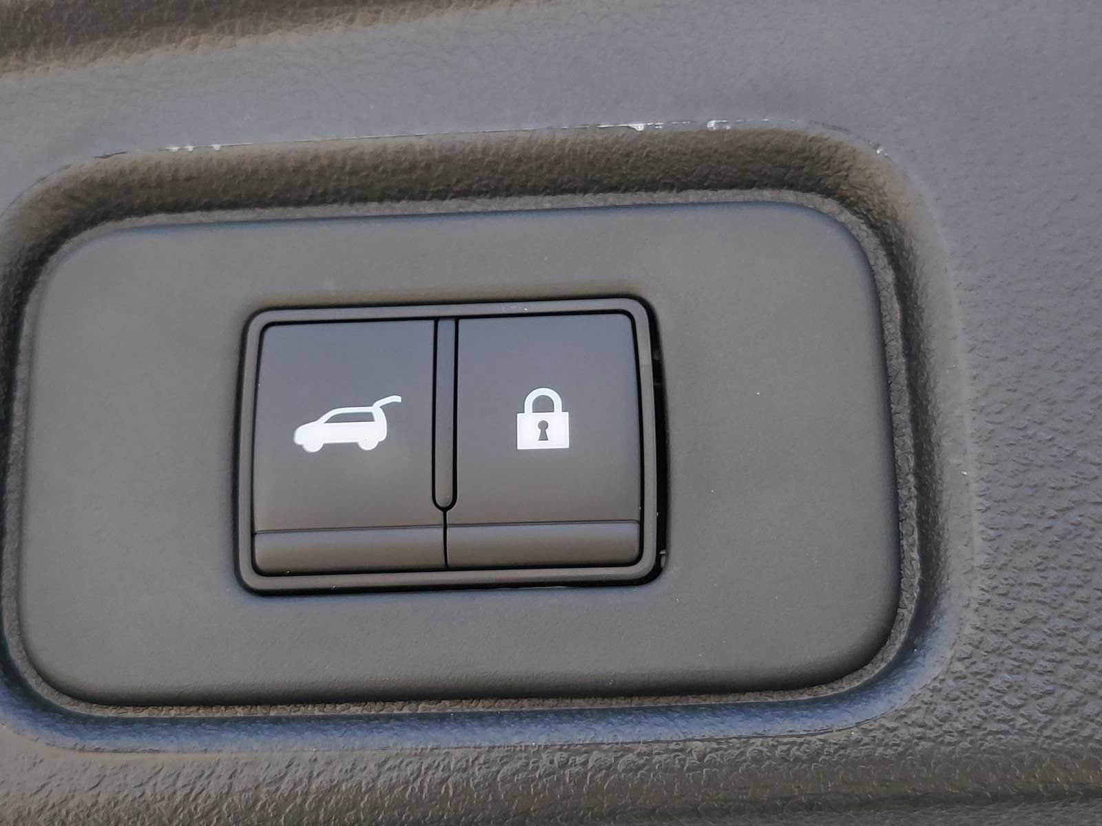 New 2026 Nissan Pathfinder SL FWD image 13