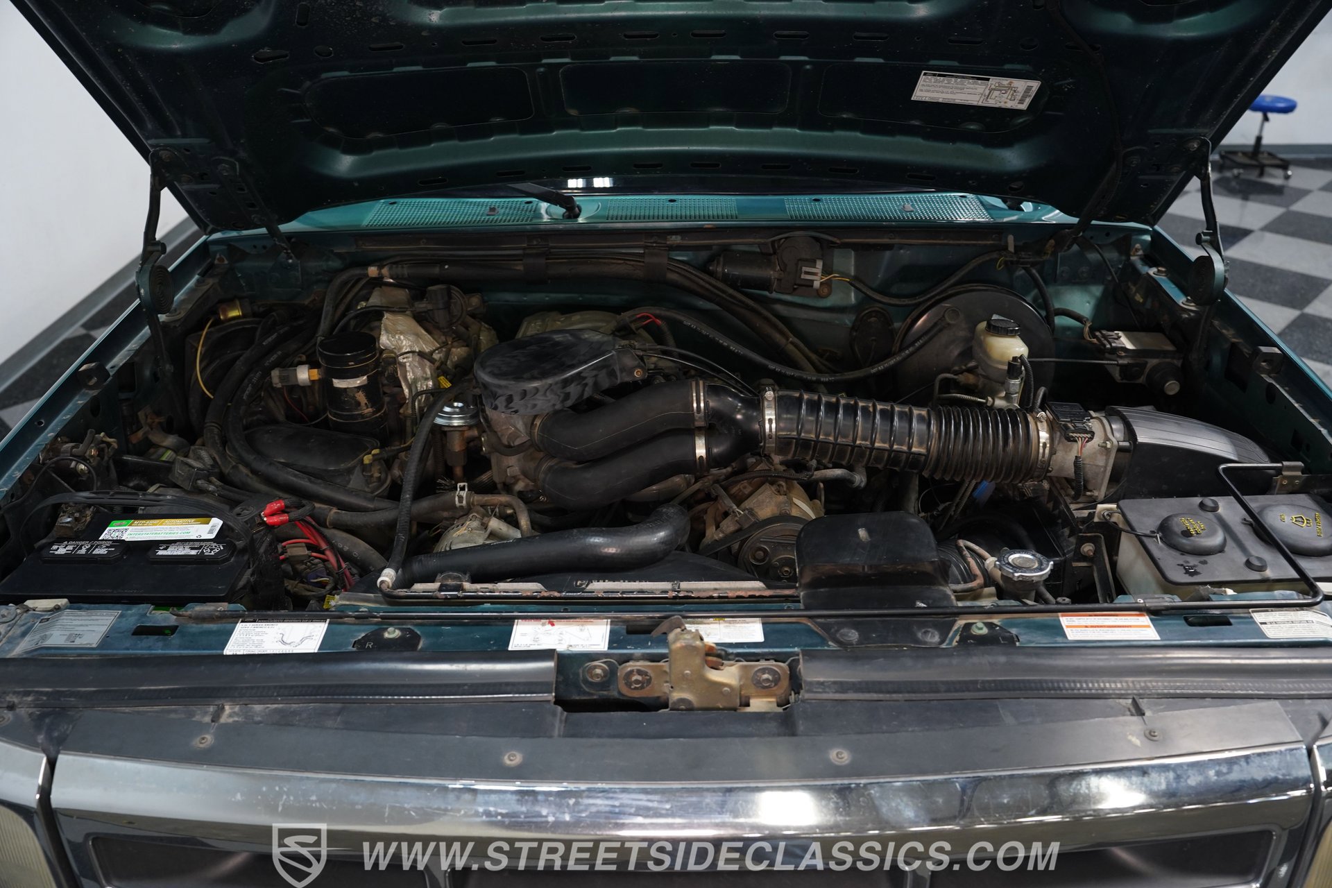 Used 1996 Ford Bronco Eddie Bauer image 3