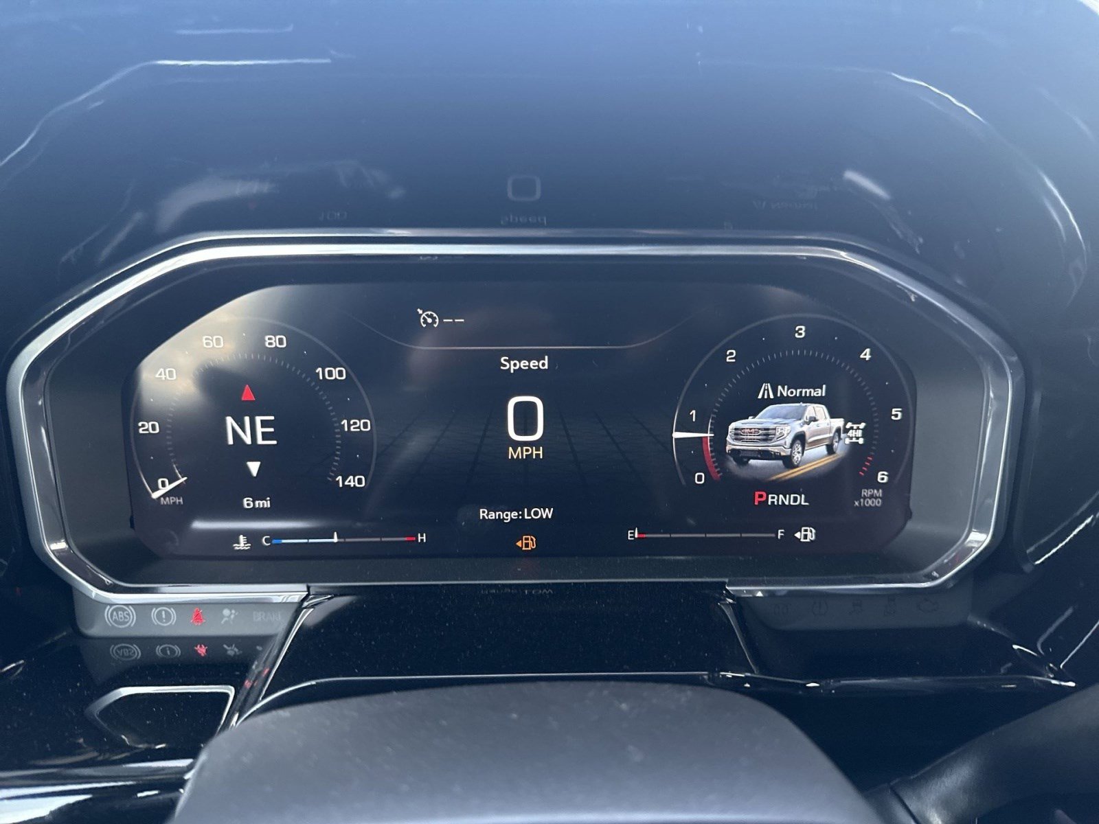 New 2026 GMC Sierra 1500 SLE image 15