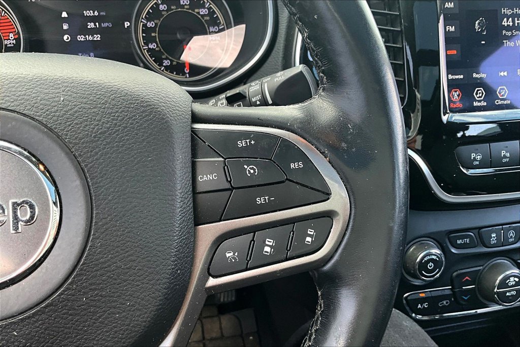 Used 2021 Jeep Cherokee Limited AWD/4WD image 11
