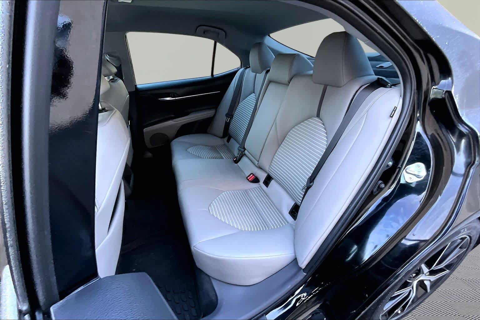 Used 2023 Toyota Camry SE w/ Convenience Package FWD image 21