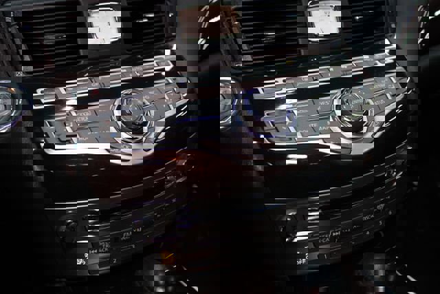 Used 2015 INFINITI Q70 L 3.7 image 15