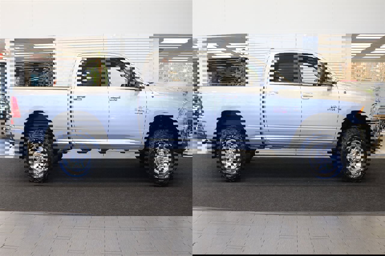 Used 2012 RAM 3500 Big Horn AWD/4WD image 5