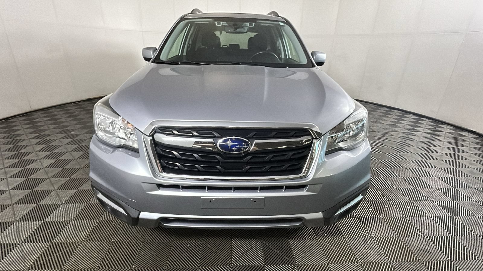 Used 2017 Subaru Forester 2.5i Premium AWD/4WD image 9