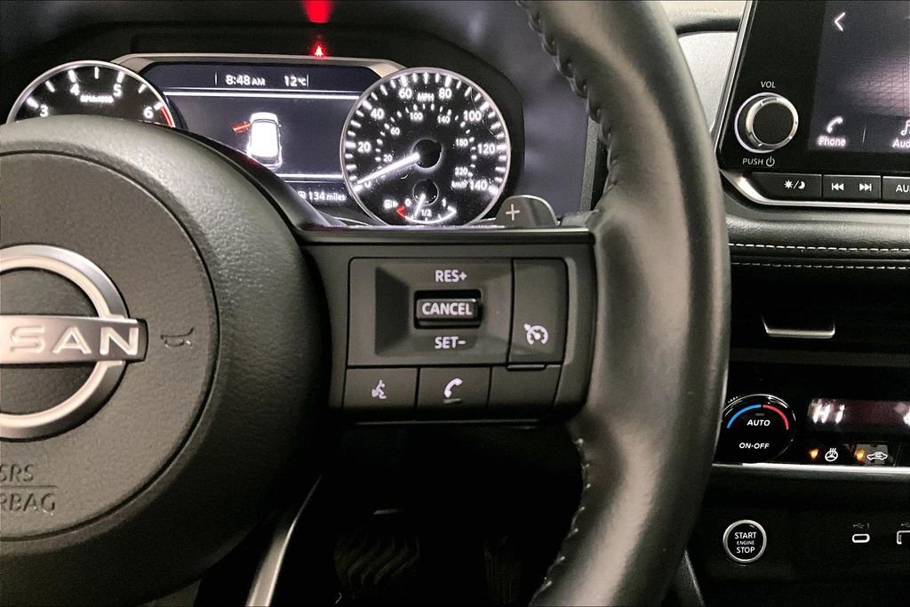 Used 2022 Nissan Rogue S image 12