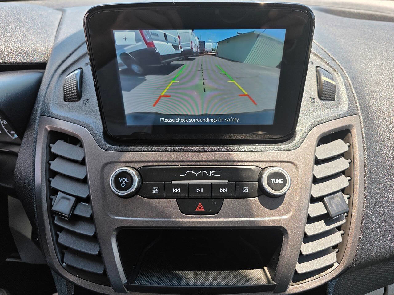 Used 2023 Ford Transit Connect XLT FWD image 9