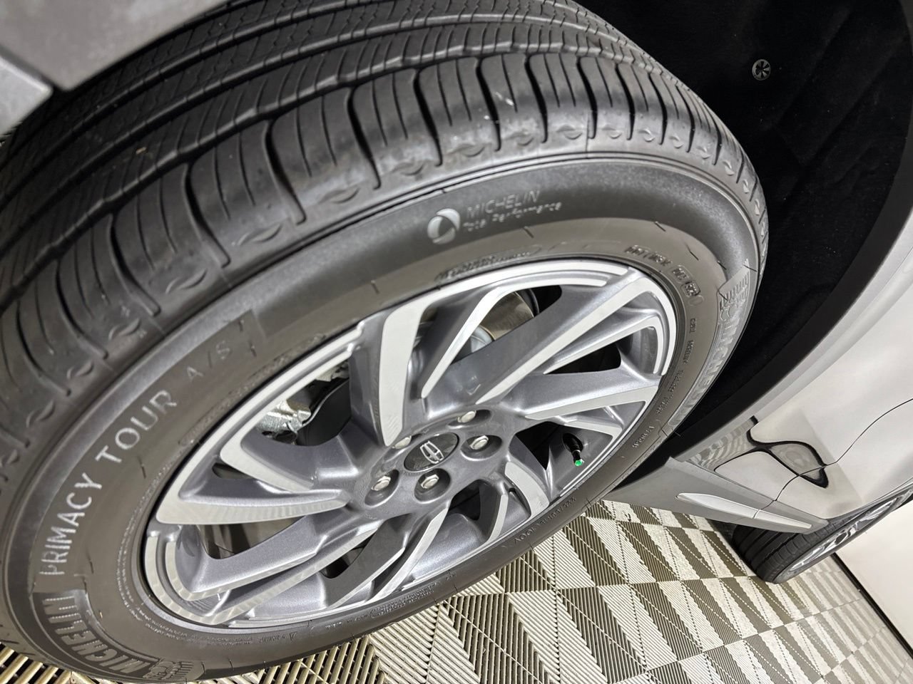 Used 2026 Lincoln Corsair Premiere FWD image 34