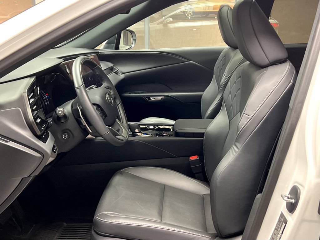 Certified 2024 Lexus RX 350 Premium w/ Accessory Package (Z1) AWD/4WD image 9