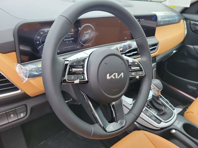 New 2026 Kia Seltos EX image 17