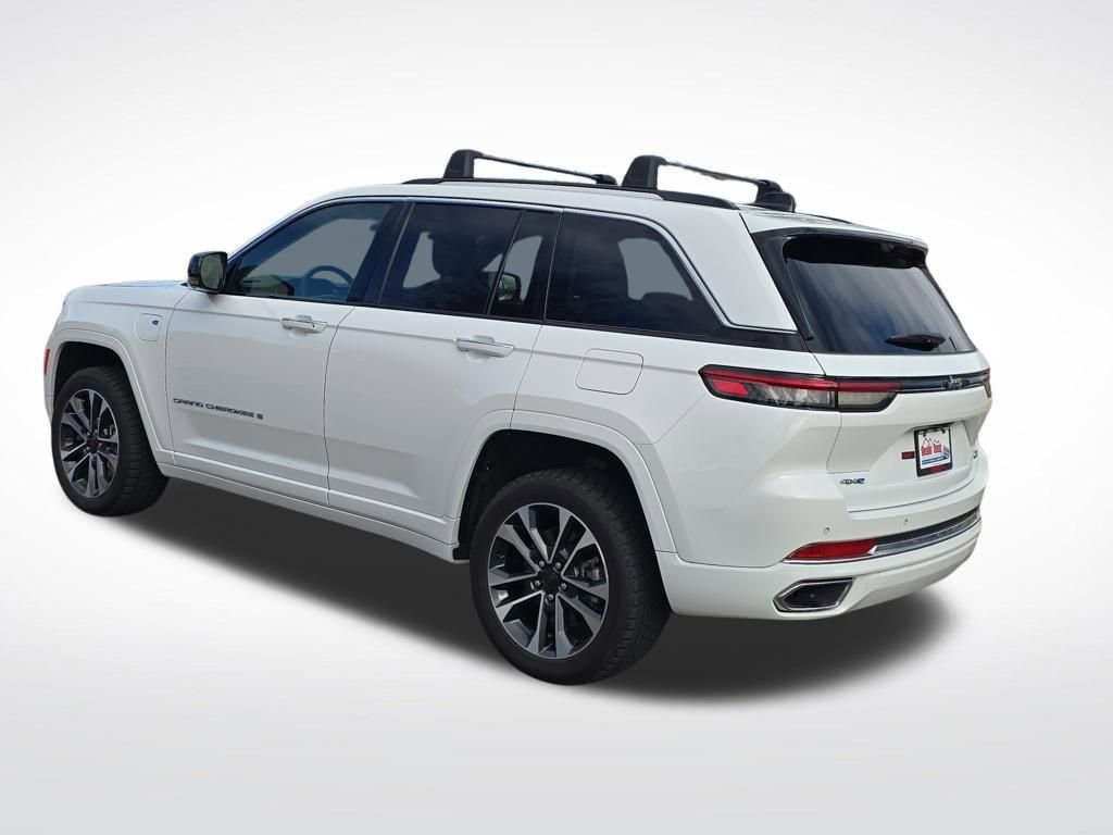 Used 2022 Jeep Grand Cherokee Overland w/ Advanced Protech Group III image 3