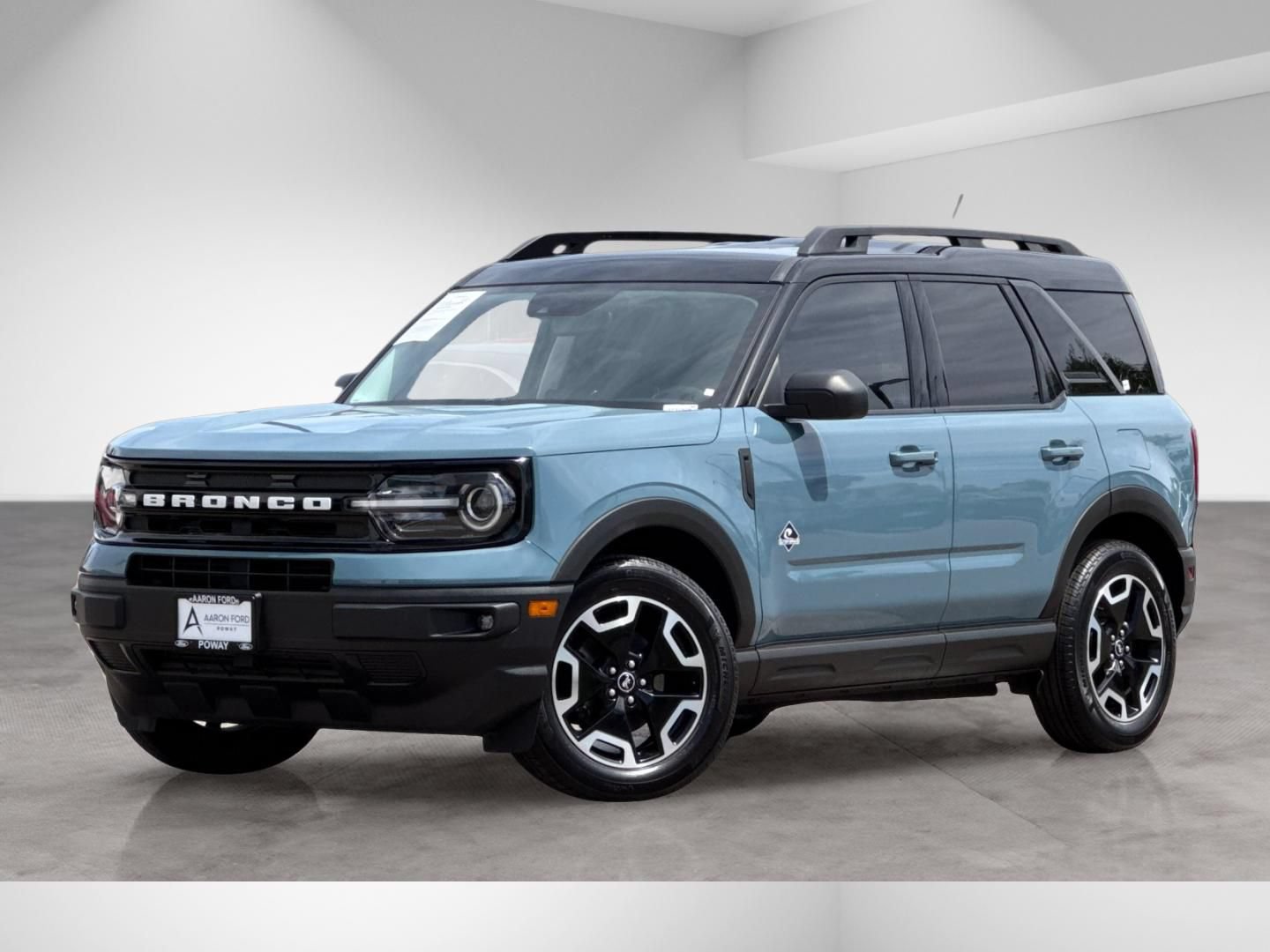 Used 2022 Ford Bronco Sport Outer Banks w/ Tech Package AWD/4WD image 2