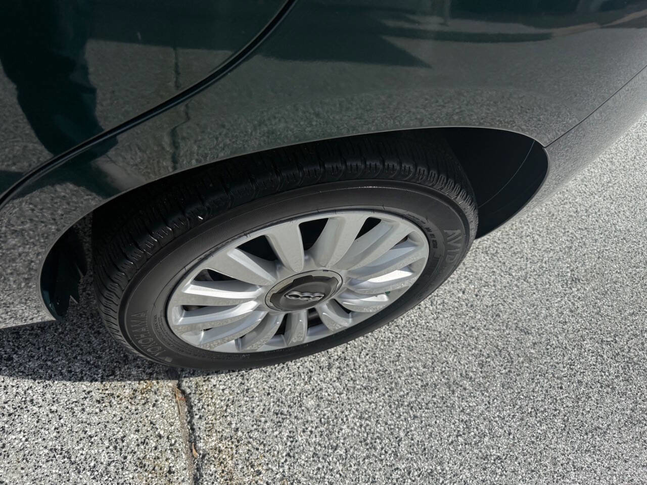 Used 2017 FIAT 500L Pop w/ Popular Equipment Package image 3