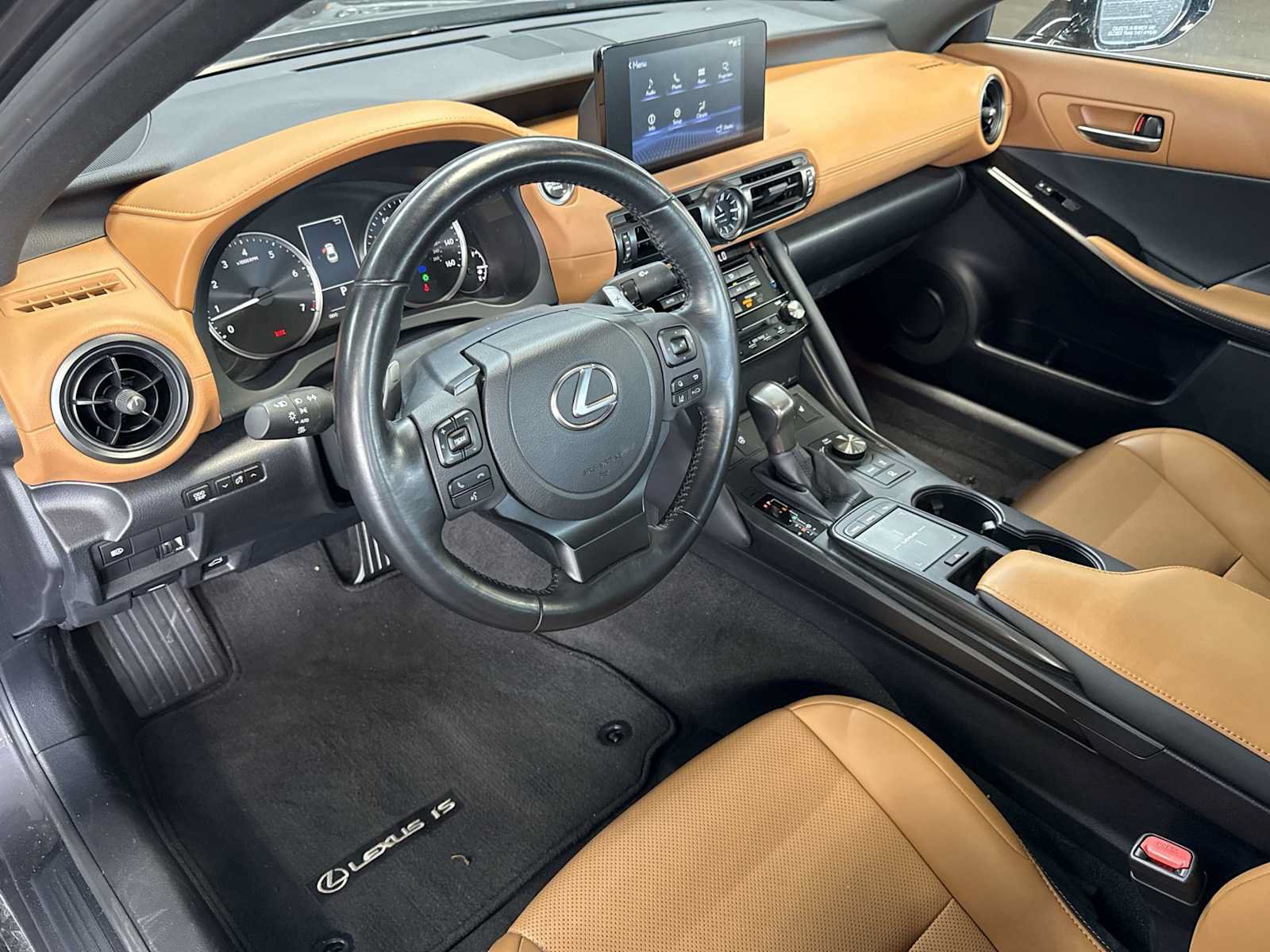 Used 2025 Lexus IS 350 F Sport w/ Accessory Package 2 RWD image 13