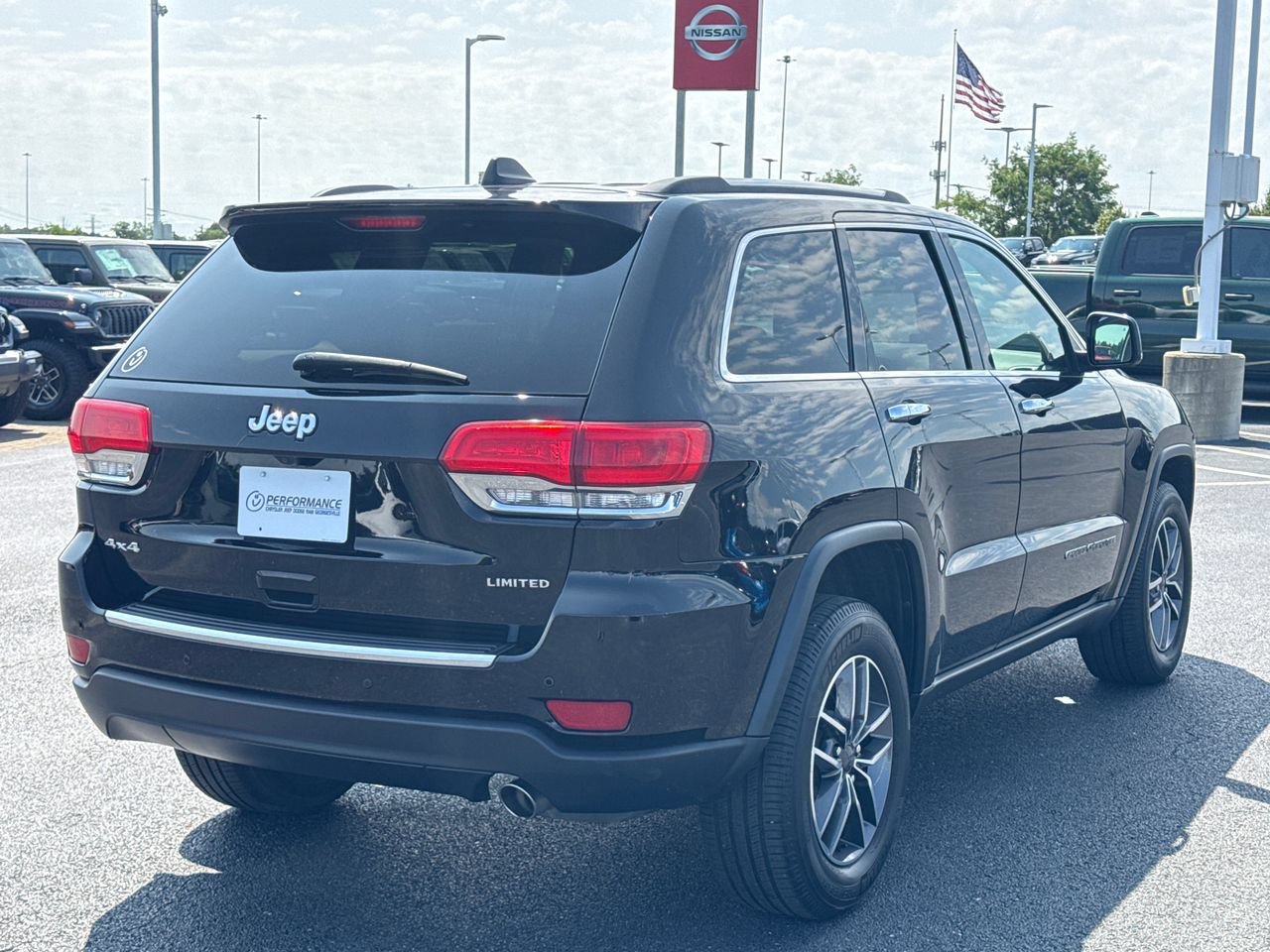 Used 2019 Jeep Grand Cherokee Limited AWD/4WD image 3