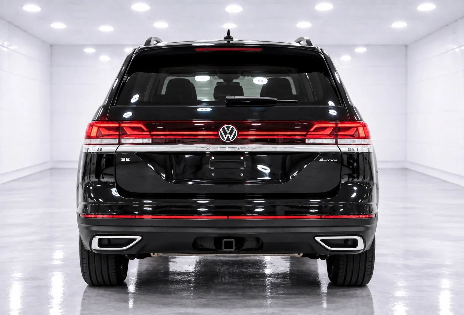 Used 2025 Volkswagen Atlas SE AWD/4WD image 4