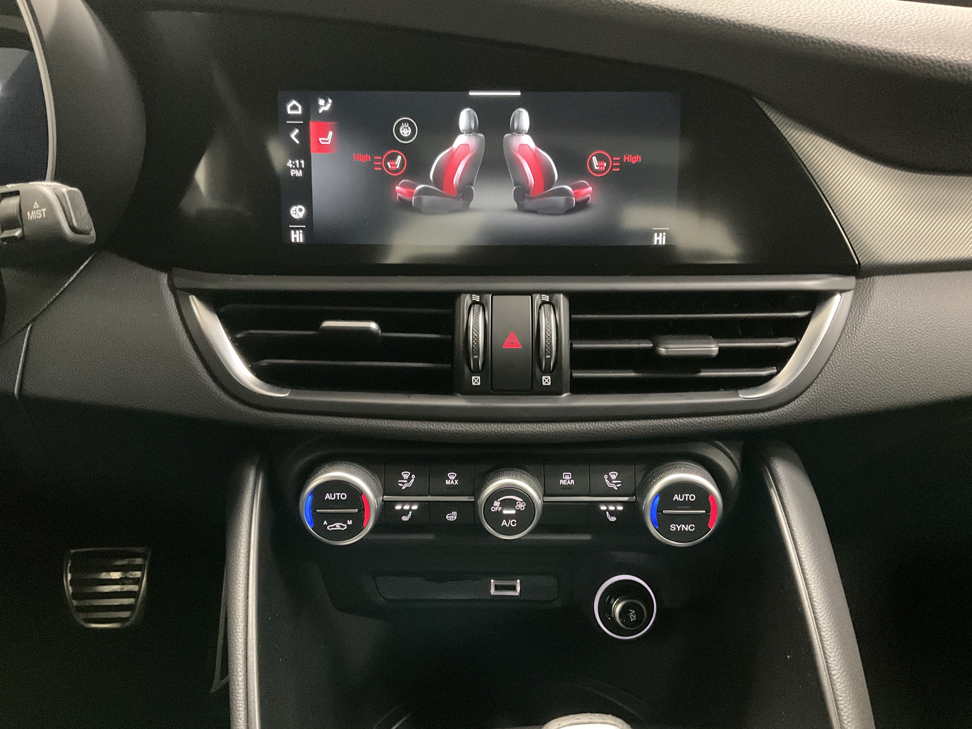 New 2026 Alfa Romeo Giulia AWD w/ Driving Assist Package image 15