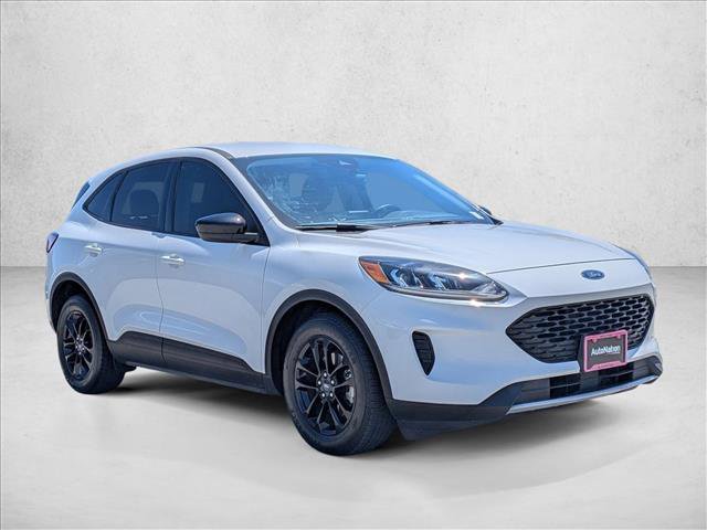 Used 2020 Ford Escape SE Sport FWD image 3