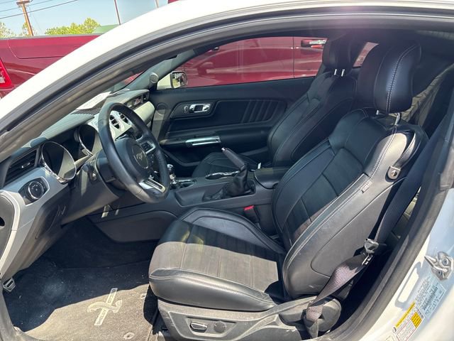 Used 2016 Ford Mustang GT Premium w/ Equipment Group 401A RWD image 8