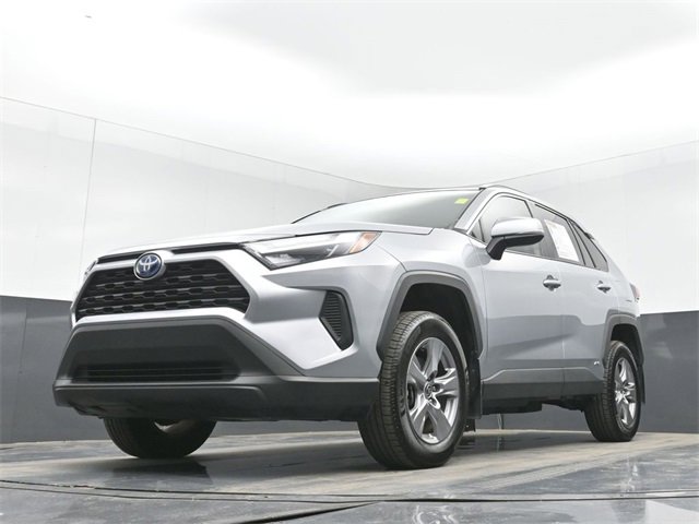 Used 2023 Toyota RAV4 XLE image 43