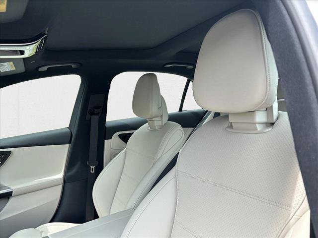New 2025 Mercedes-Benz C 300 4MATIC Sedan image 16