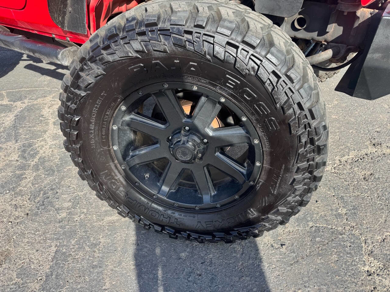 Used 2017 Jeep Wrangler Rubicon w/ Power Convenience Group image 30