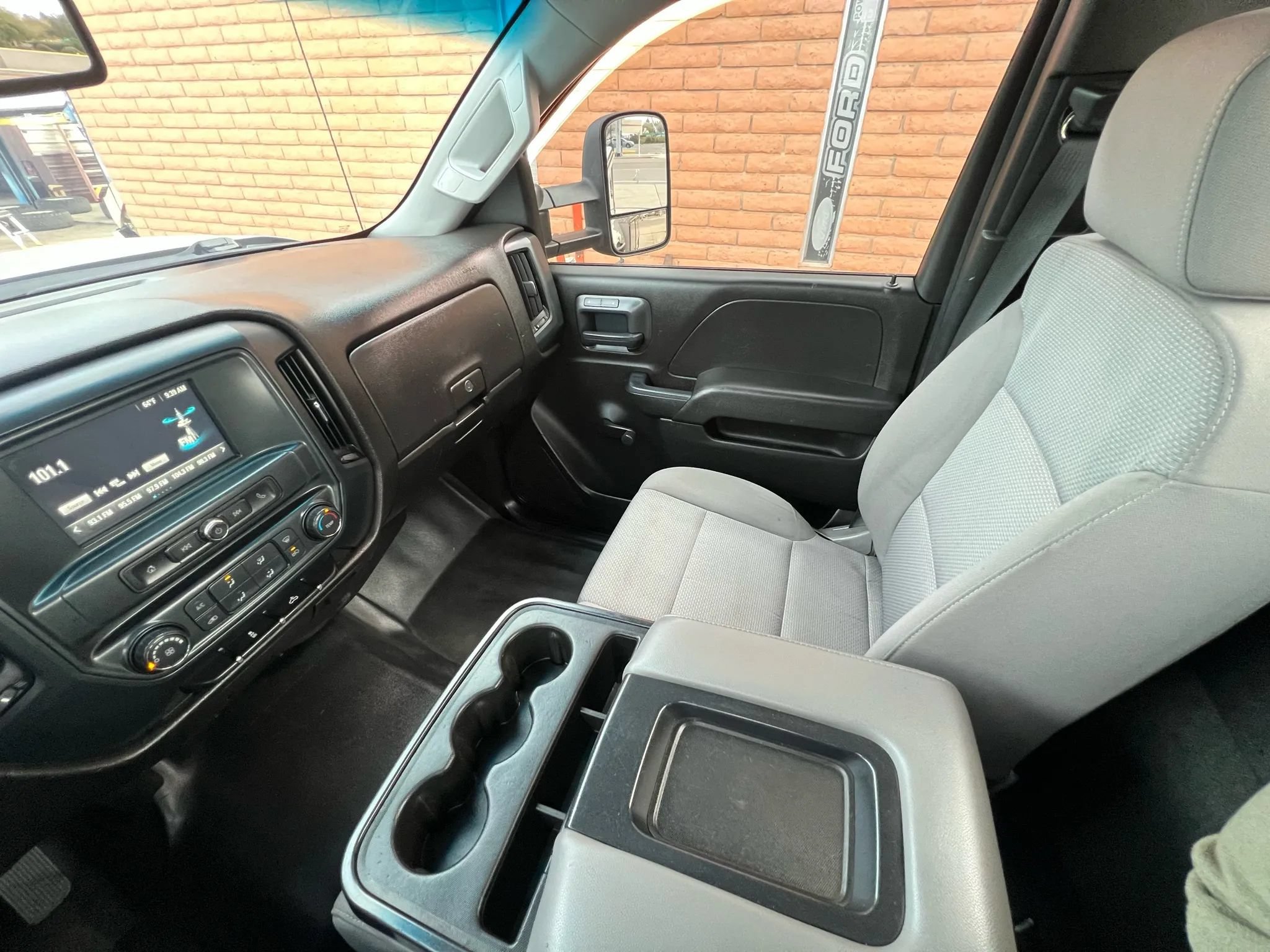 Used 2018 Chevrolet Silverado 2500 W/T RWD image 22