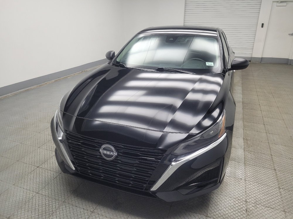 Used 2024 Nissan Altima 2.5 SV image 15