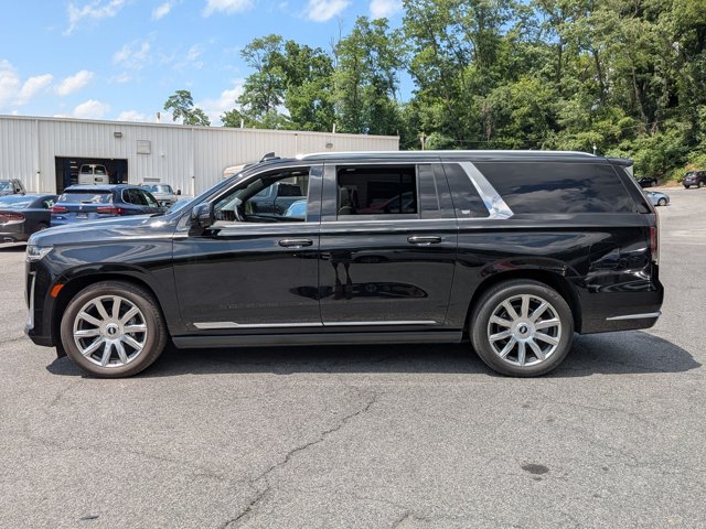 Used 2024 Cadillac Escalade ESV Premium Luxury Platinum AWD/4WD image 8