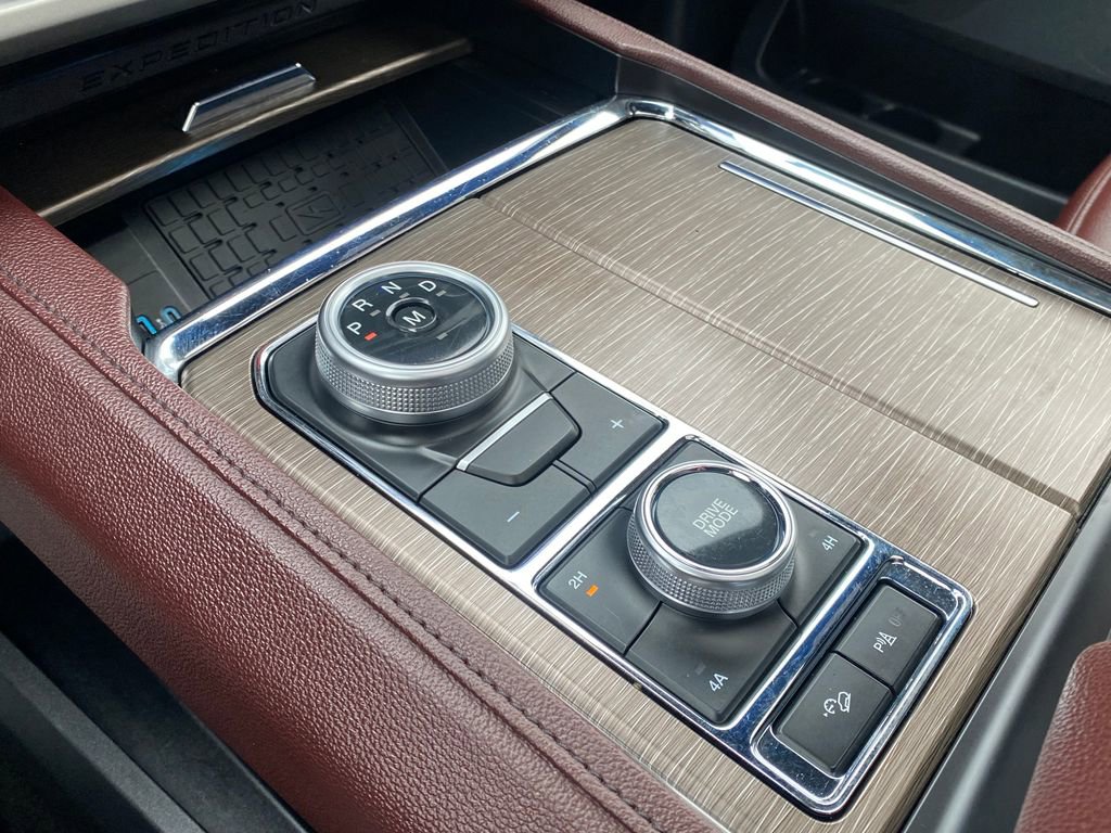 Used 2024 Ford Expedition Max Limited image 33