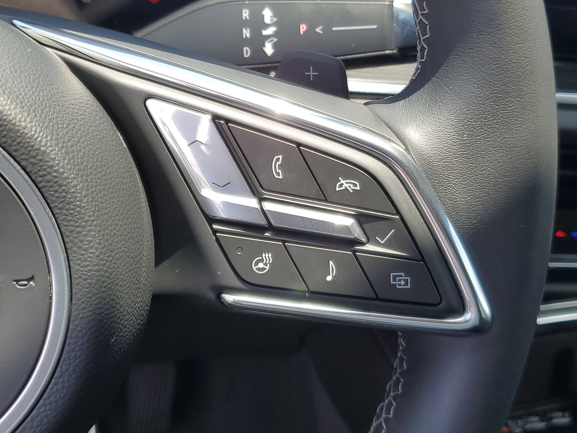 Used 2024 Buick Envision Preferred AWD/4WD image 22