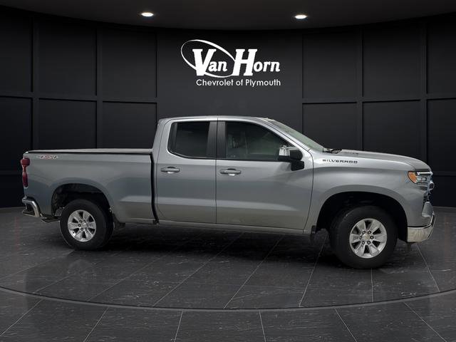 Used 2025 Chevrolet Silverado 1500 LT image 2