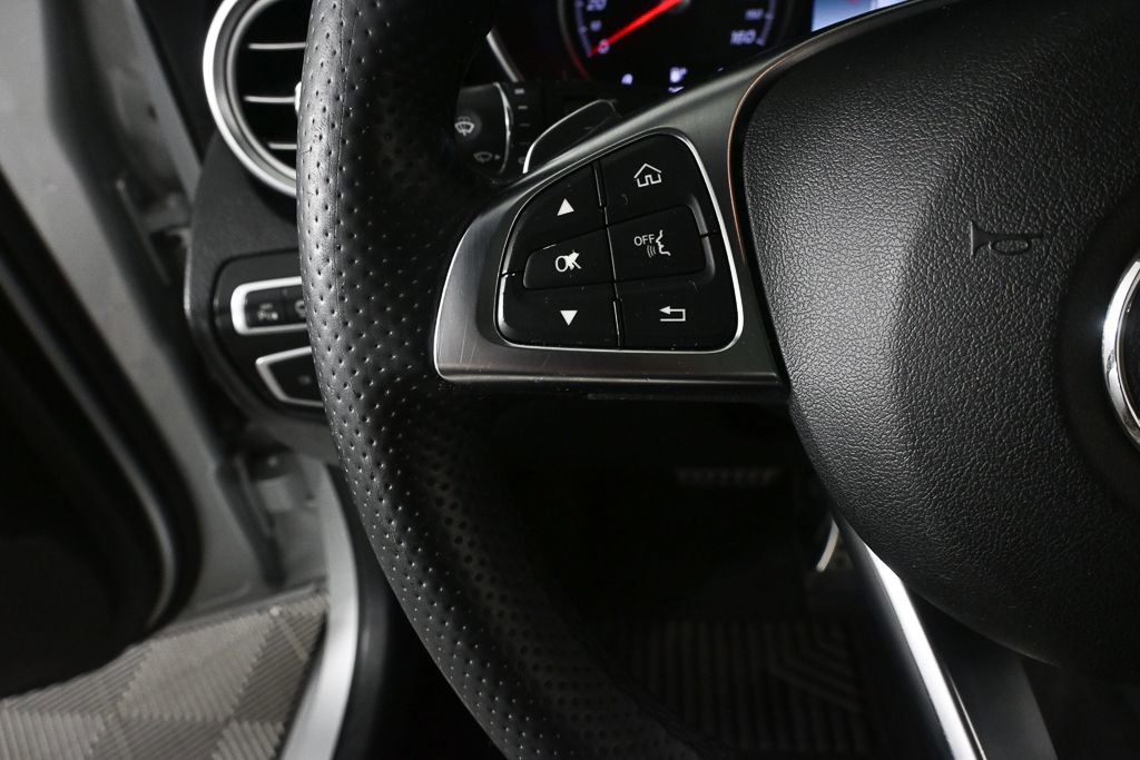 Used 2018 Mercedes-Benz GLC 300 image 10
