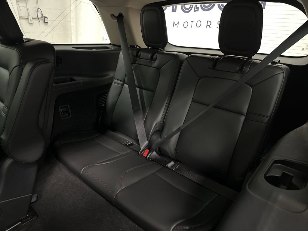 Used 2024 Lincoln Aviator AWD w/ Premium Package image 39