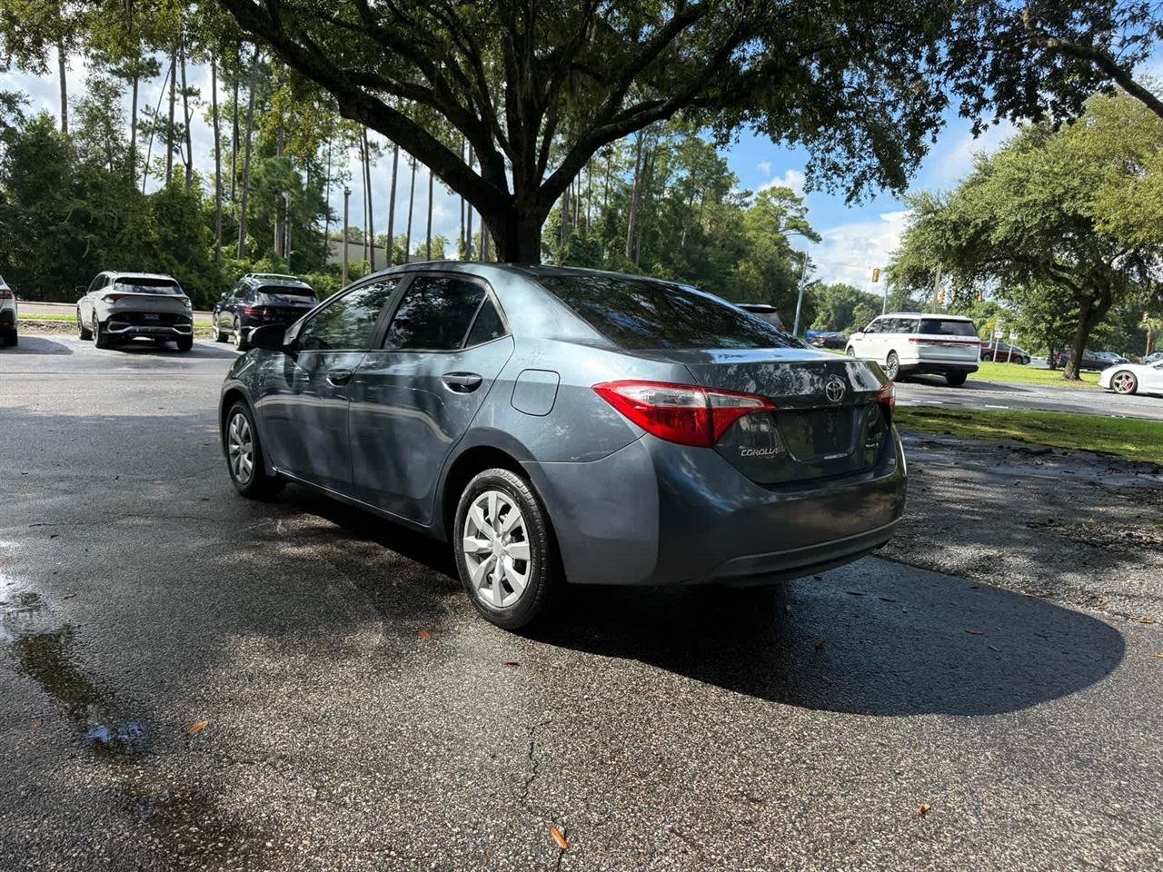 Used 2015 Toyota Corolla LE FWD image 7