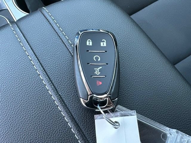 Used 2023 Chevrolet Blazer LT w/ Convenience Package FWD image 2