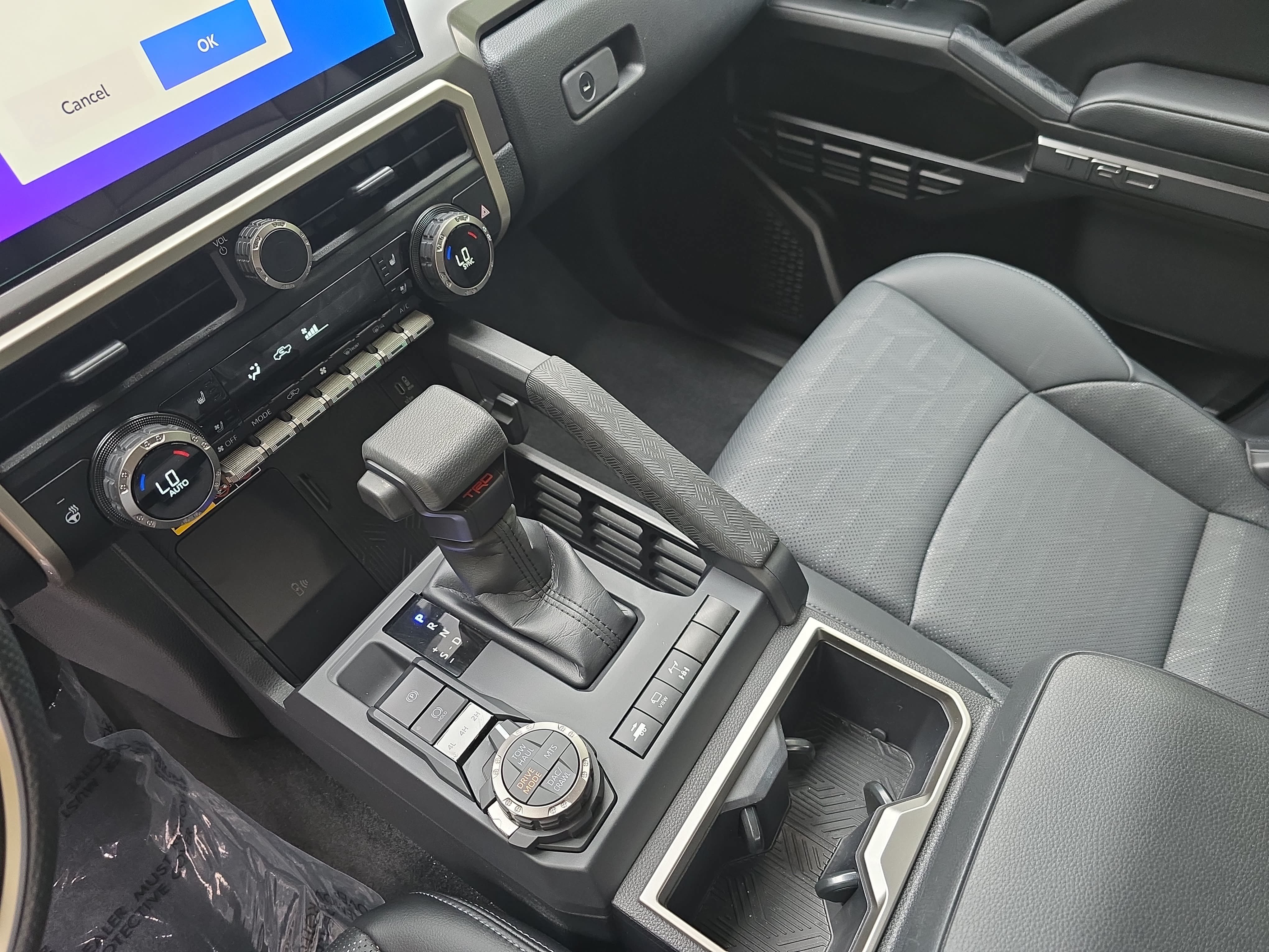 Certified 2025 Toyota Tacoma TRD Off-Road w/ TRD Off Road Premium Package AWD/4WD image 25