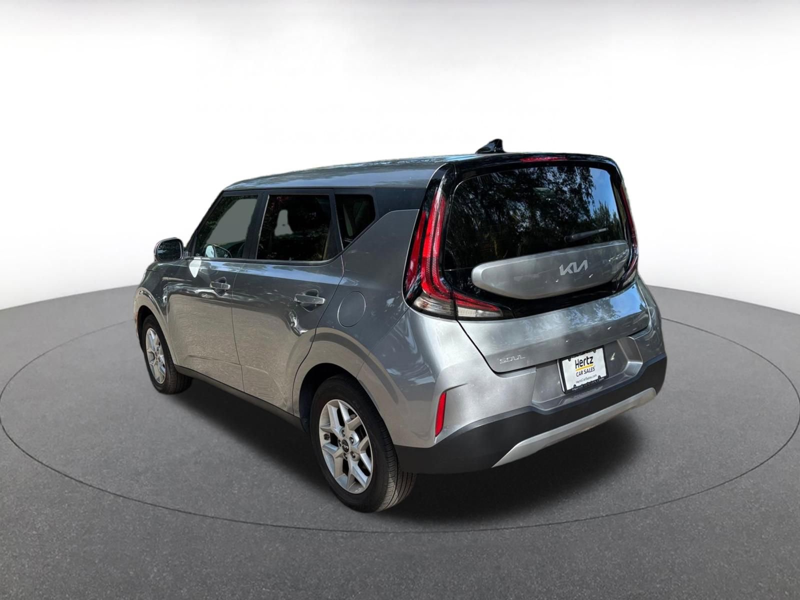 Used 2025 Kia Soul LX w/ LX Technology Package FWD image 5
