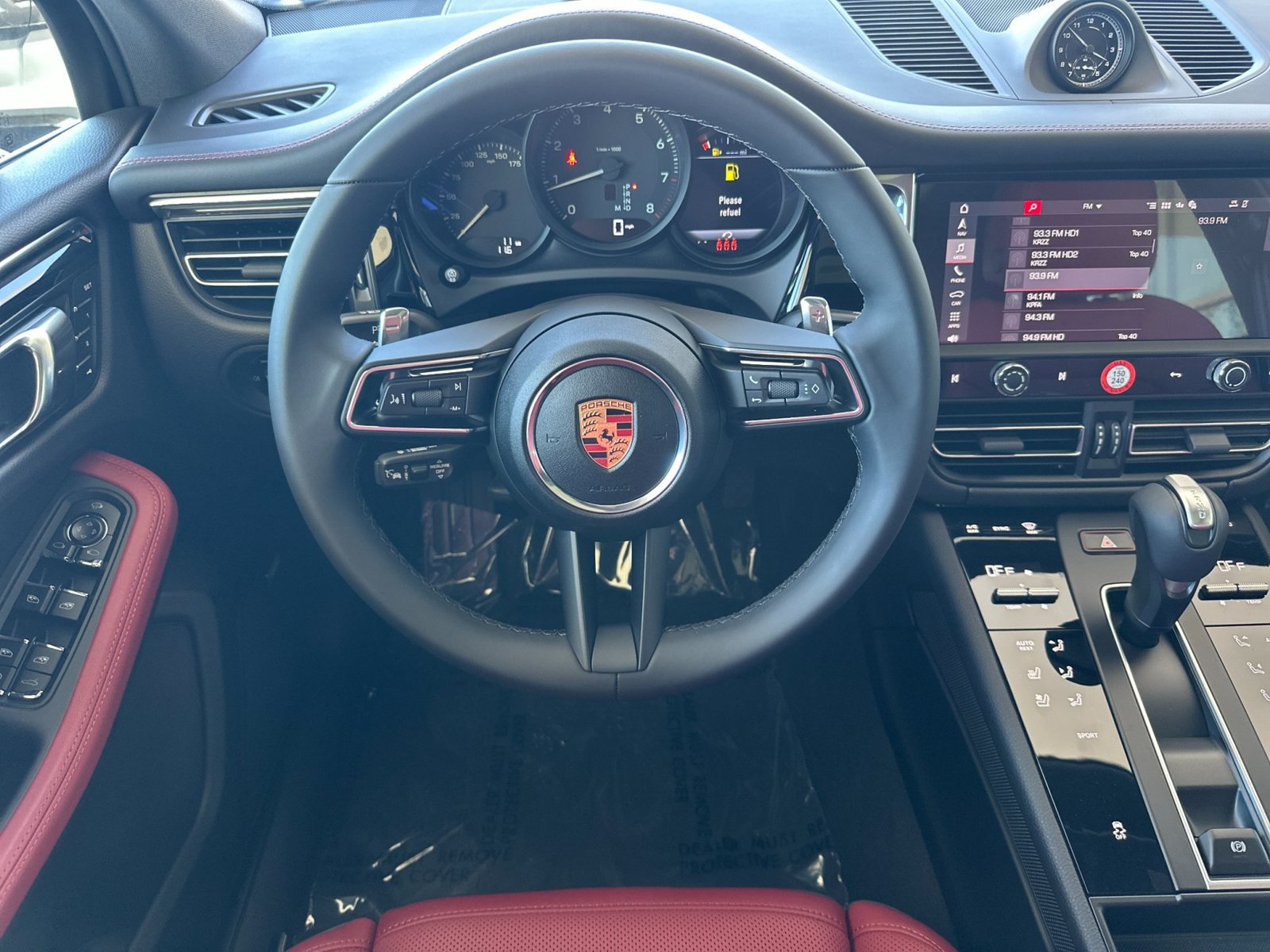 New 2026 Porsche Macan AWD/4WD image 14