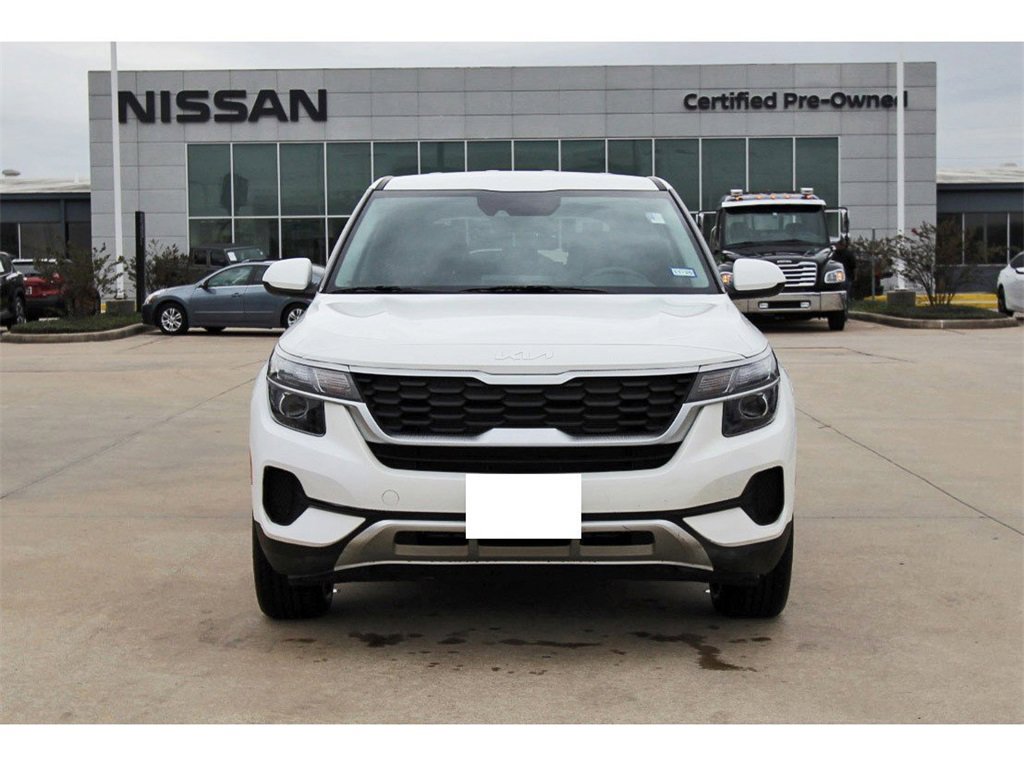 Used 2023 Kia Seltos LX image 8