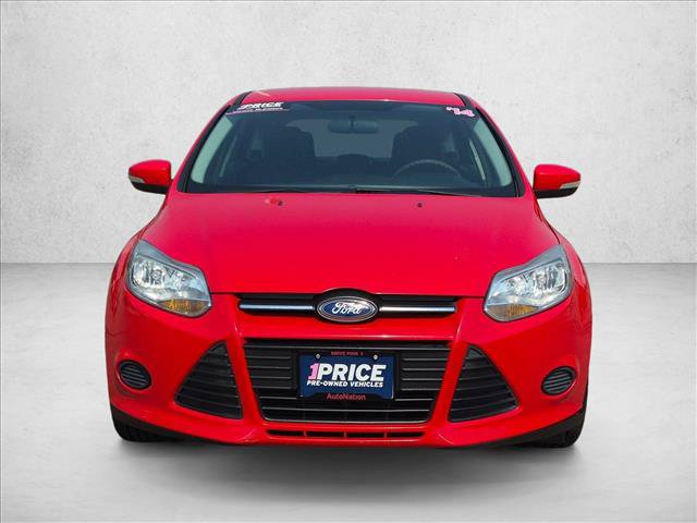 Used 2014 Ford Focus SE w/ SE Winter Package FWD video 2