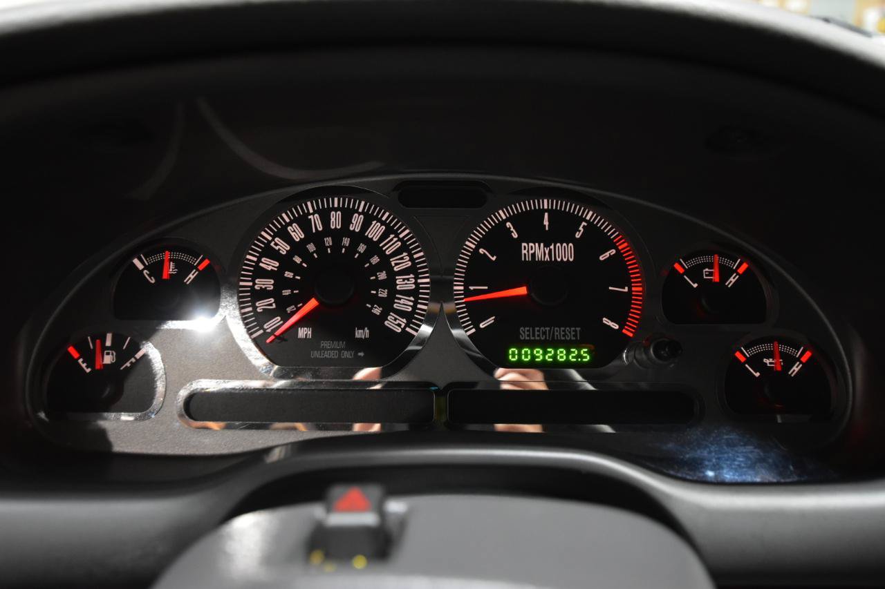 Used 2004 Ford Mustang Mach 1 RWD image 23