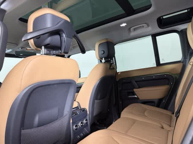 New 2026 Land Rover Defender 110 X-Dynamic SE AWD/4WD image 25
