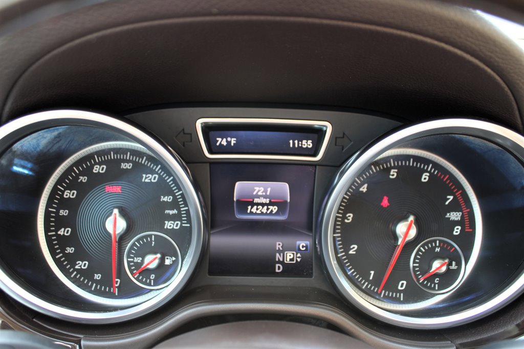 Used 2017 Mercedes-Benz GLS 450 4MATIC image 28