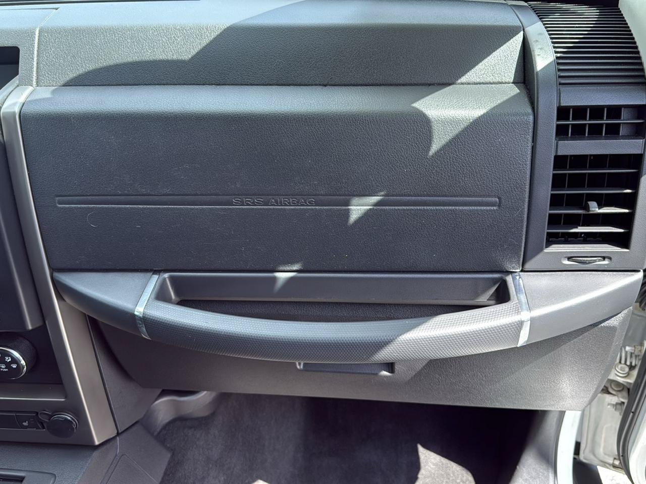 Used 2012 Jeep Liberty Sport RWD image 13