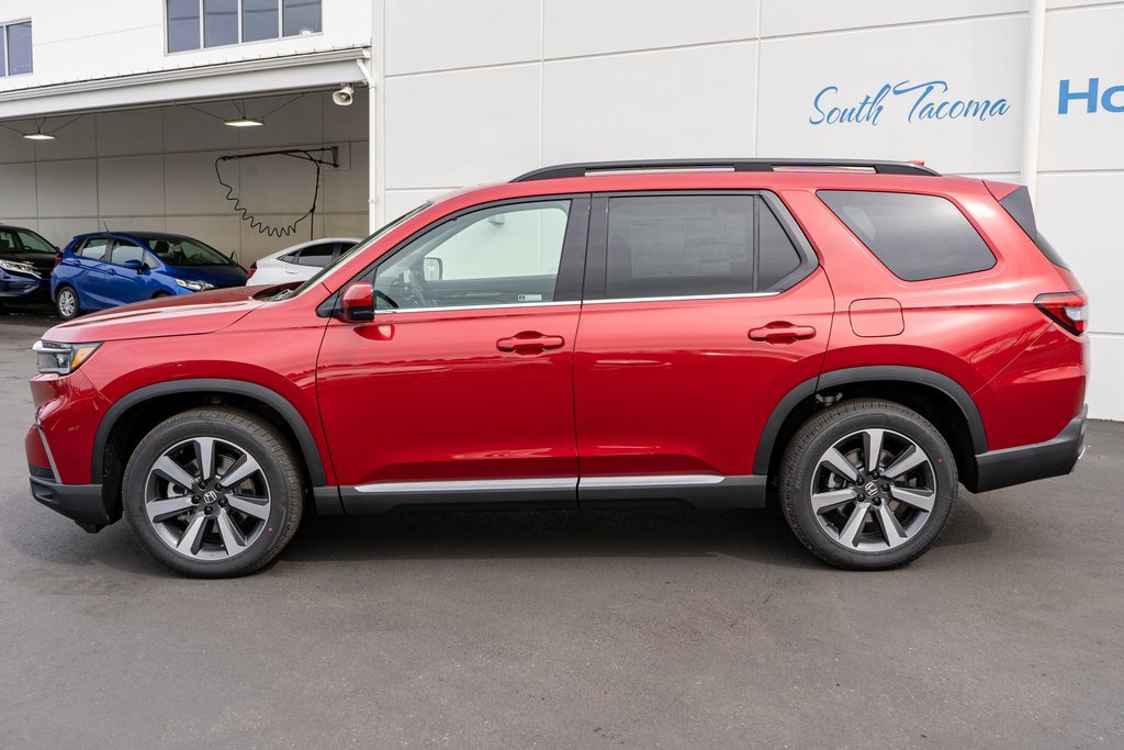 New 2025 Honda Pilot Touring image 9