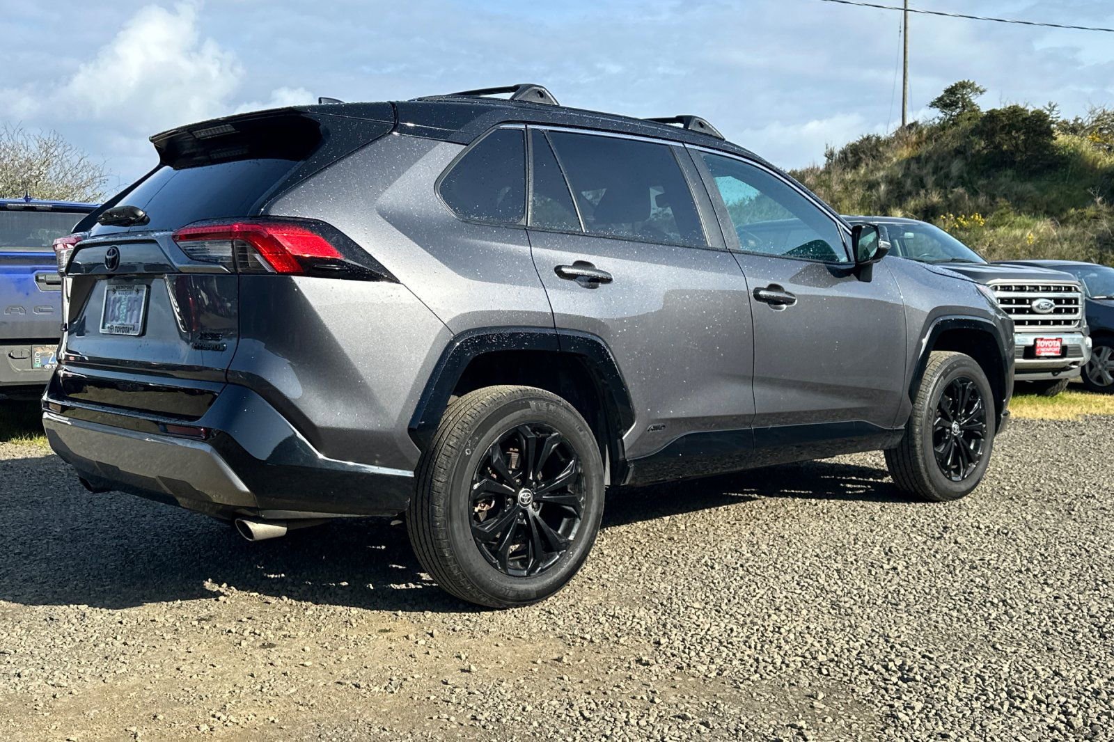 Used 2023 Toyota RAV4 XSE AWD/4WD image 5