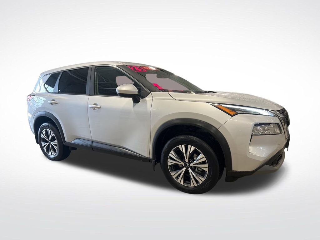 Certified 2023 Nissan Rogue SV image 3