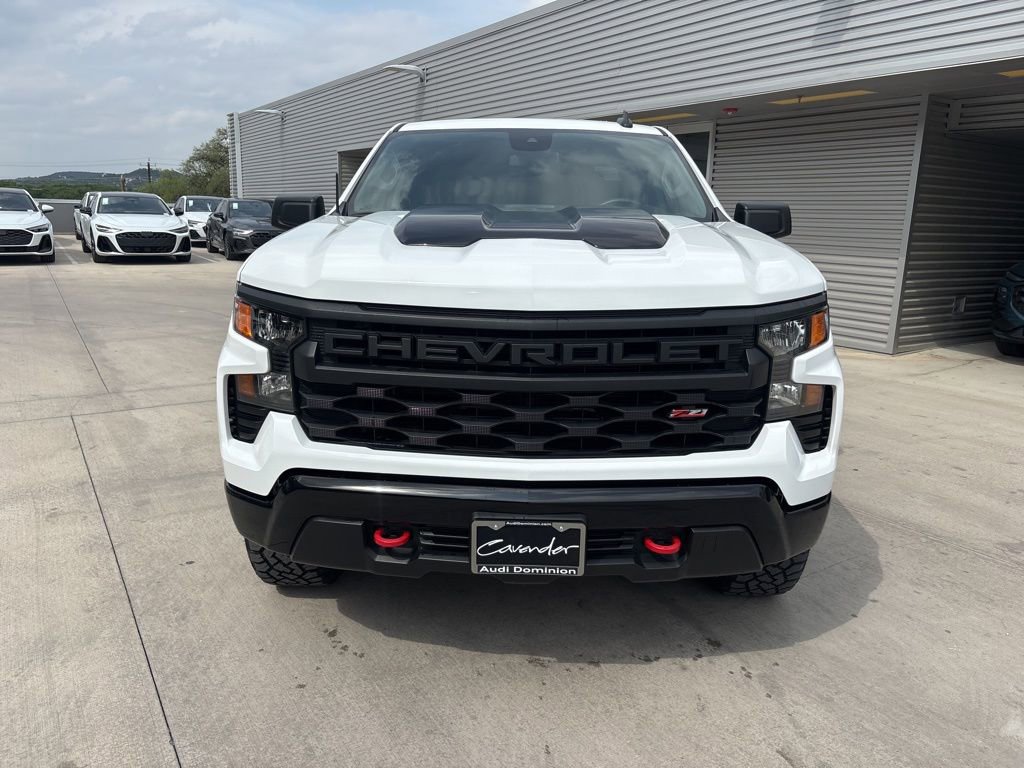 Used 2022 Chevrolet Silverado 1500 Custom Trail Boss w/ LPO, Dark Essentials Package AWD/4WD image 2