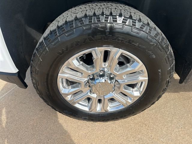 Used 2023 GMC Sierra 2500 Denali w/ Denali Ultimate Package image 11